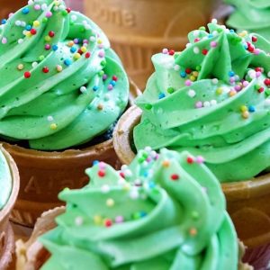Green Cream Cupcakes - Image
