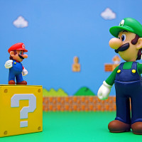 Mario vs Luigi - Image